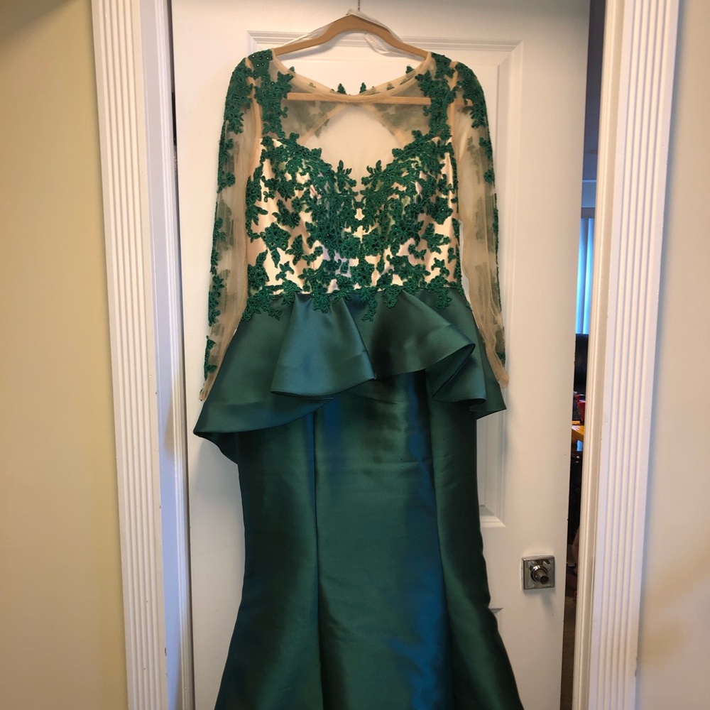 Clarisse, Size 14